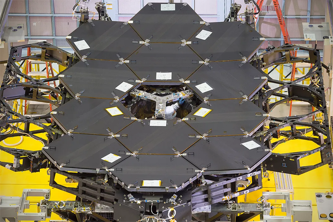 By the Dozen: NASA's James Webb Space Telescope Mirrors